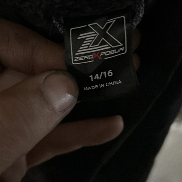 Boys coat - Picture 7 of 11